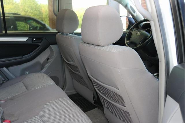 Photo of 2009 Titanium Metallic Toyota 4Runner
