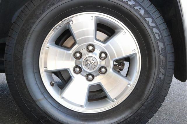 Photo of 2009 Titanium Metallic Toyota 4Runner