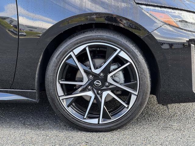 Photo of 2024 Super Black Nissan Sentra