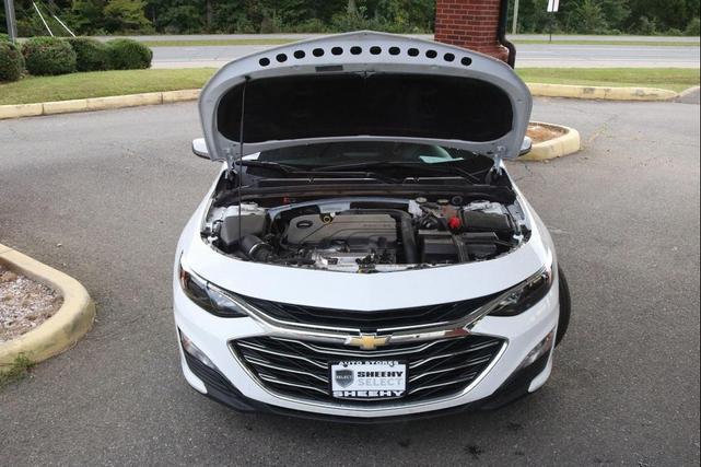 Photo of 2023 Summit White Chevrolet Malibu