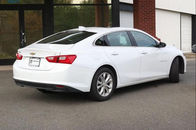 Photo of 2023 Summit White Chevrolet Malibu