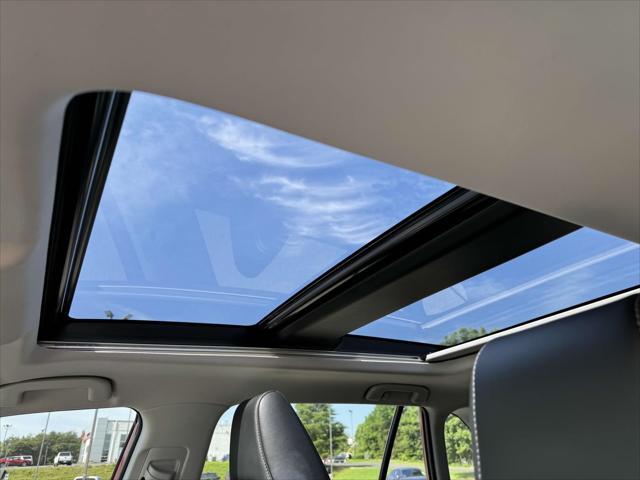 Photo of 2020 Ruby Flare Pearl Toyota RAV4 Hybrid