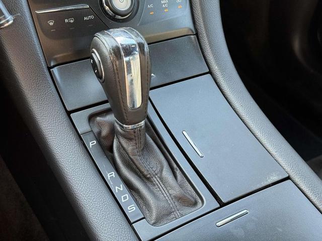 Photo of 2013 Ingot Silver Metallic Ford Taurus