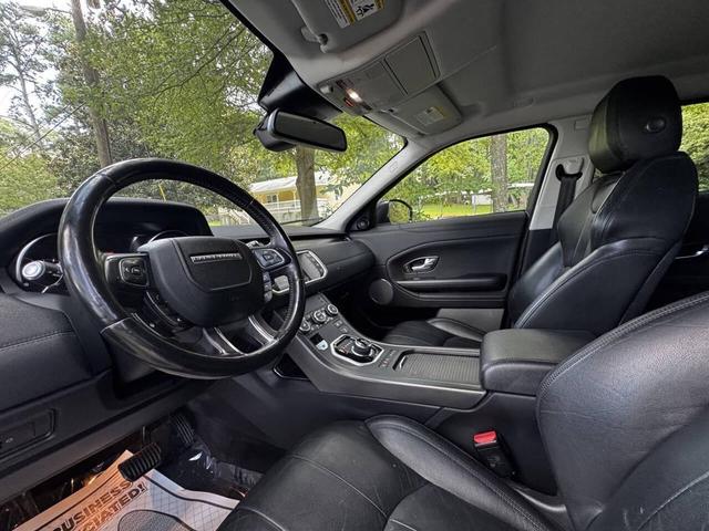 Photo of 2018 White Land Rover Range Rover Evoque