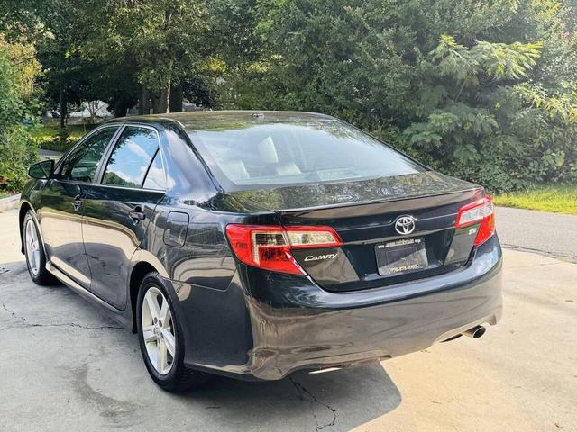 Photo of 2014 Attitude Black Metallic Toyota Camry