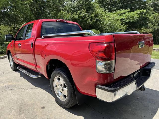 Photo of 2008 Red Toyota Tundra