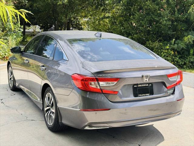 Photo of 2018 Lunar Silver Metallic Honda Accord Hybrid