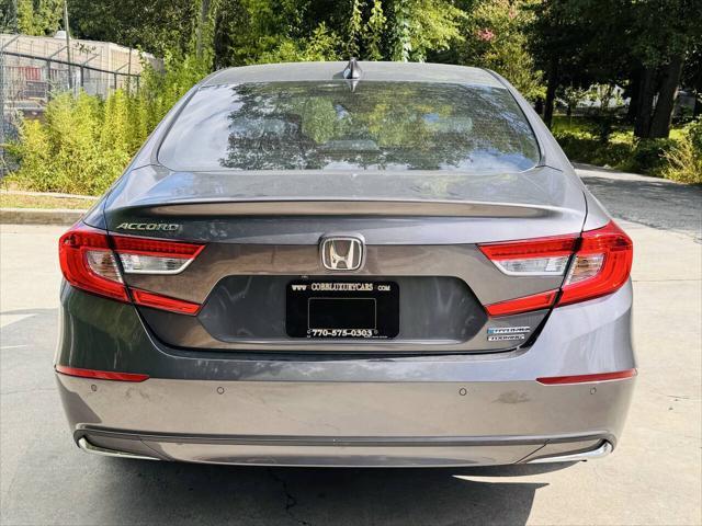 Photo of 2018 Lunar Silver Metallic Honda Accord Hybrid