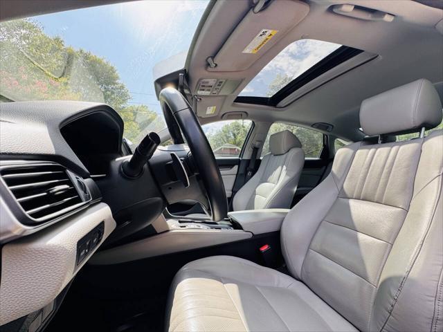 Photo of 2018 Lunar Silver Metallic Honda Accord Hybrid