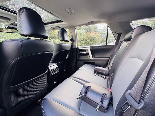Photo of 2021 Midnight Black Metallic Toyota 4Runner