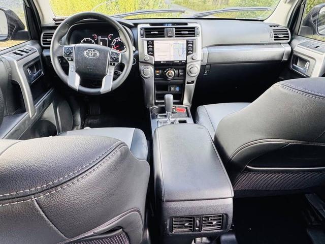 Photo of 2021 Midnight Black Metallic Toyota 4Runner