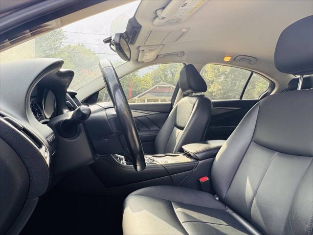 Photo of 2017 Graphite Shadow INFINITI Q50