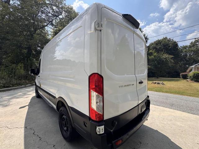 Photo of 2019 Oxford White Ford Transit-150