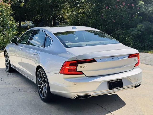 Photo of 2018 Bright Silver Metallic Volvo S90