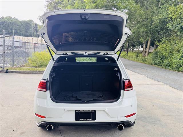 Photo of 2021 Pure White Volkswagen Golf GTI
