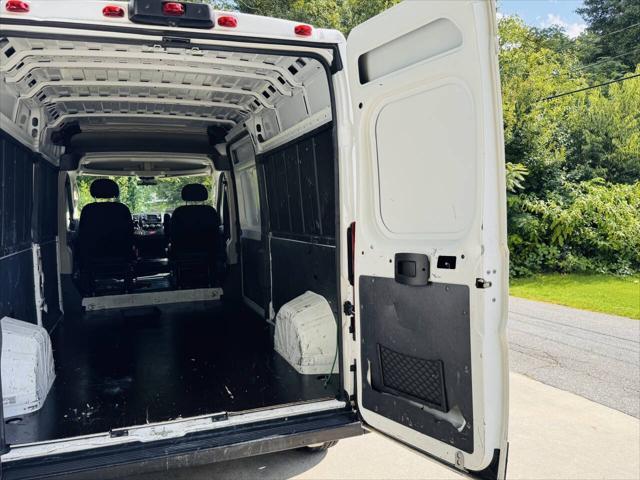 Photo of 2019 Bright White Clearcoat RAM ProMaster 2500