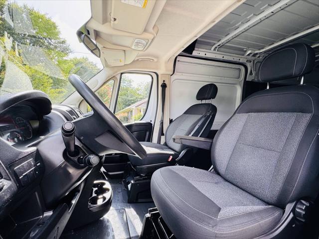 Photo of 2019 Bright White Clearcoat RAM ProMaster 2500