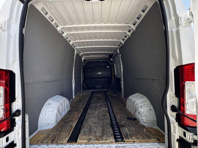 Photo of 2021 Bright White Clearcoat RAM ProMaster 2500