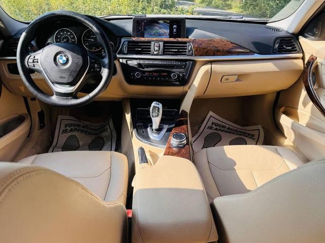 Photo of 2014 White BMW 328