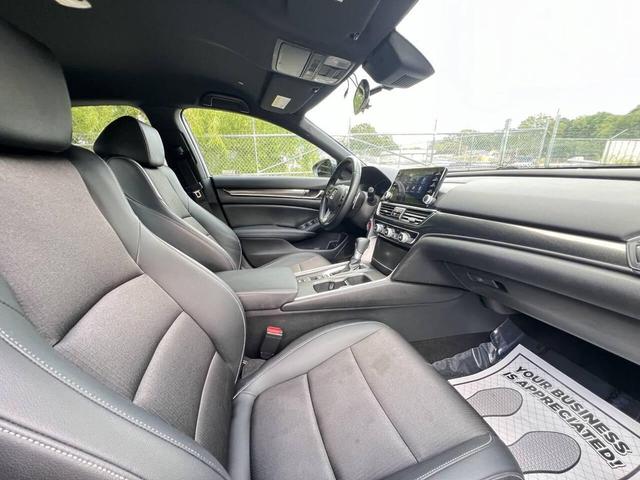 Photo of 2022 Lunar Silver Metallic Honda Accord