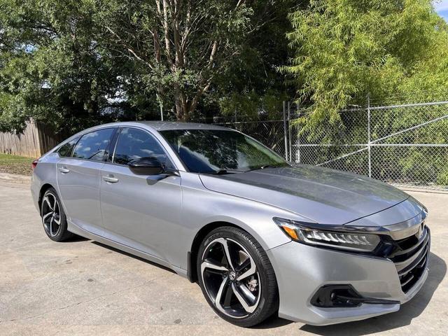 Photo of 2022 Lunar Silver Metallic Honda Accord