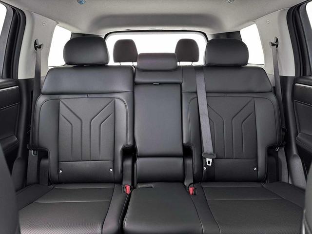 Photo of 2026 Hampton Gray Hyundai SANTA FE
