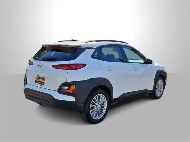 Photo of 2021 Lunar White Hyundai KONA