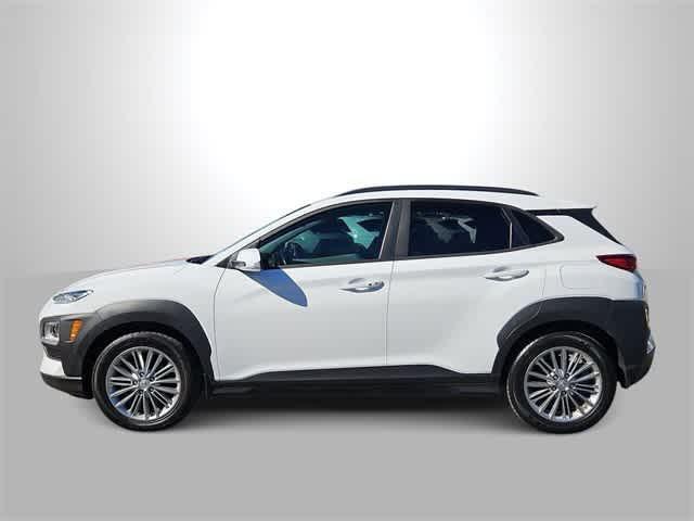 Photo of 2021 Lunar White Hyundai KONA