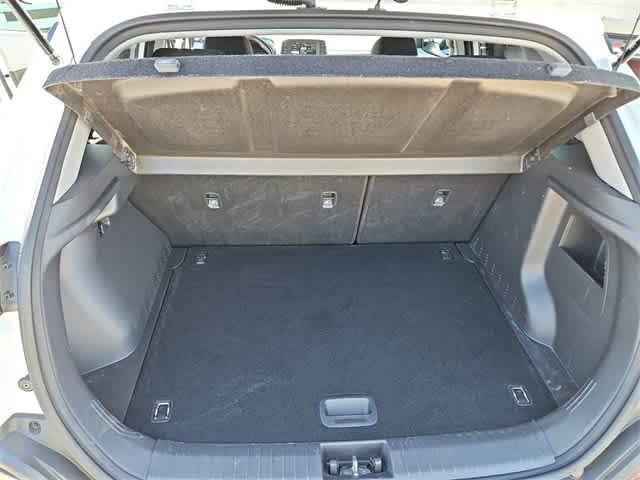 Photo of 2021 Lunar White Hyundai KONA
