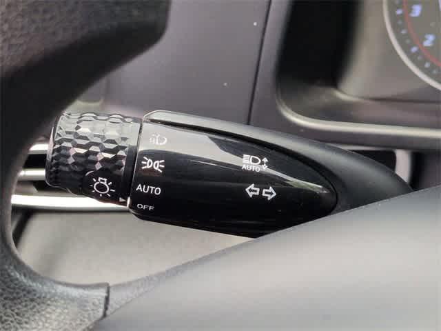 Photo of 2022 Scarlet Red Pearl Hyundai ELANTRA
