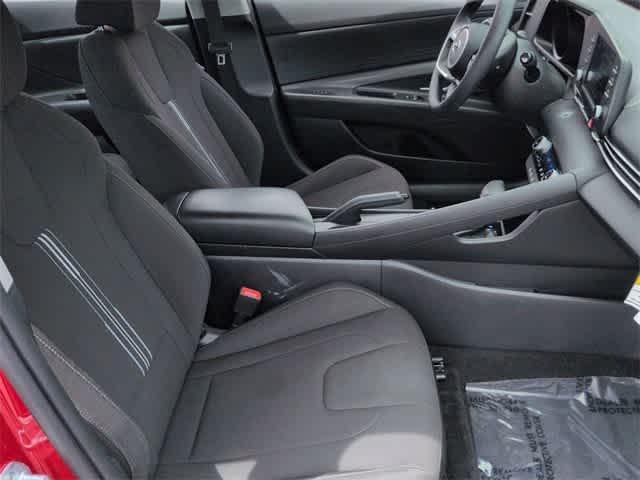 Photo of 2022 Scarlet Red Pearl Hyundai ELANTRA