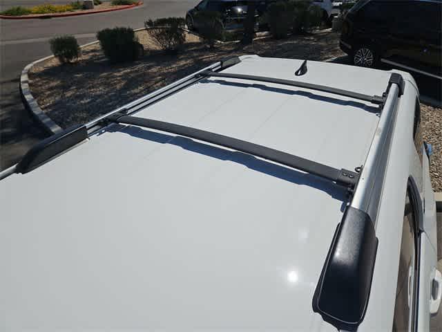 Photo of 2022 White Toyota 4Runner