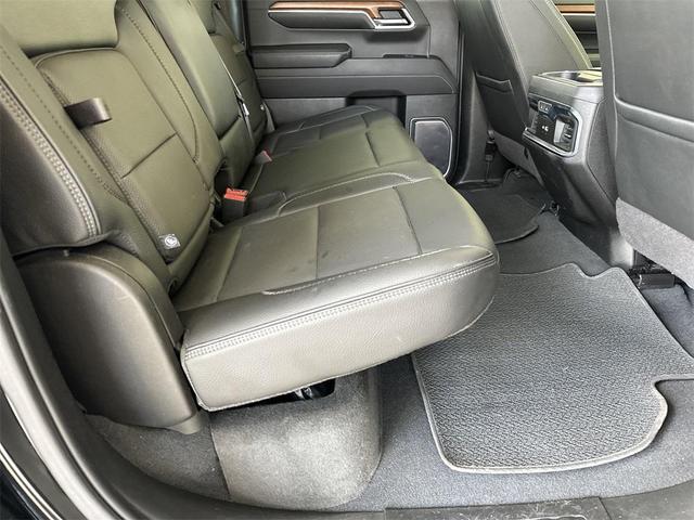Photo of 2023 Onyx Black GMC Sierra 1500