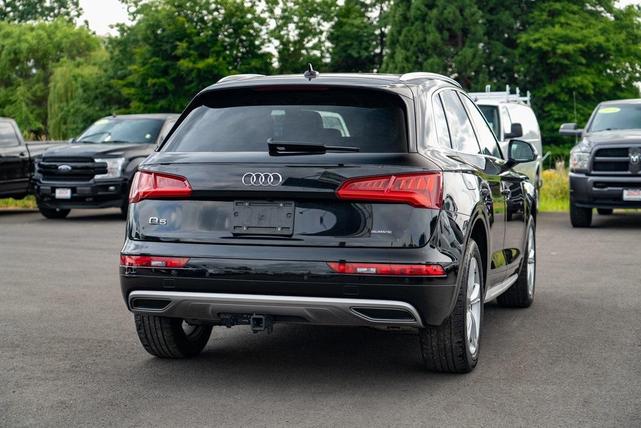Photo of 2020 Brilliant Black Audi Q5