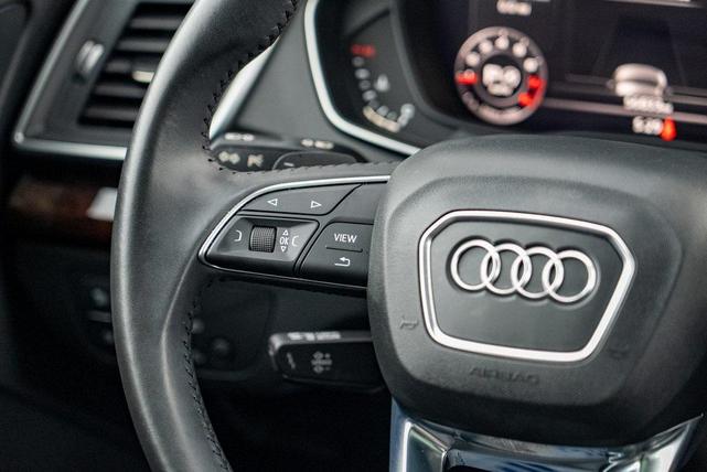 Photo of 2020 Brilliant Black Audi Q5