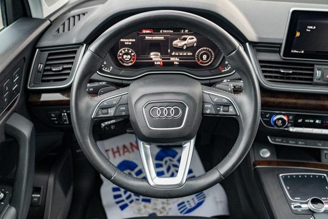 Photo of 2020 Brilliant Black Audi Q5