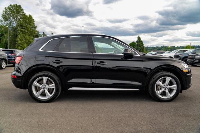 Photo of 2020 Brilliant Black Audi Q5
