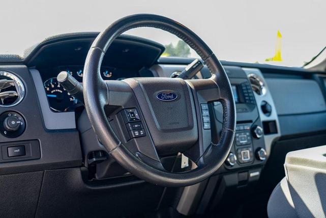 Photo of 2014 Oxford White Ford F-150