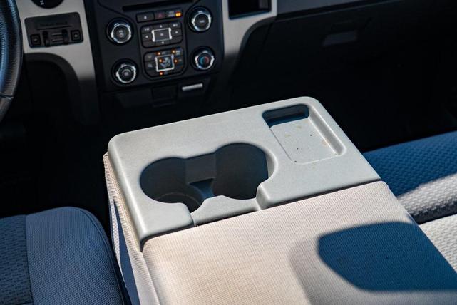Photo of 2014 Oxford White Ford F-150