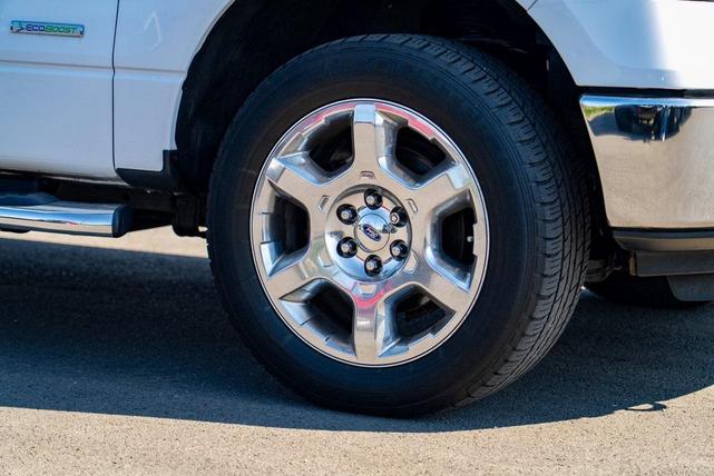 Photo of 2014 Oxford White Ford F-150
