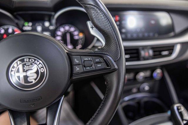 Photo of 2022 Vulcano Black Metallic Alfa Romeo Stelvio