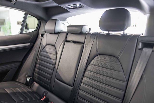 Photo of 2022 Vulcano Black Metallic Alfa Romeo Stelvio