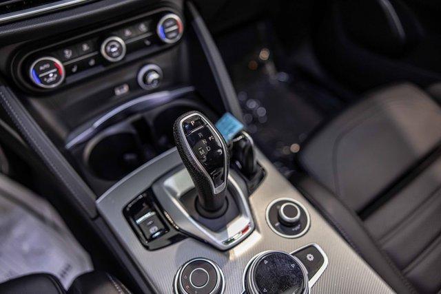 Photo of 2022 Vulcano Black Metallic Alfa Romeo Stelvio
