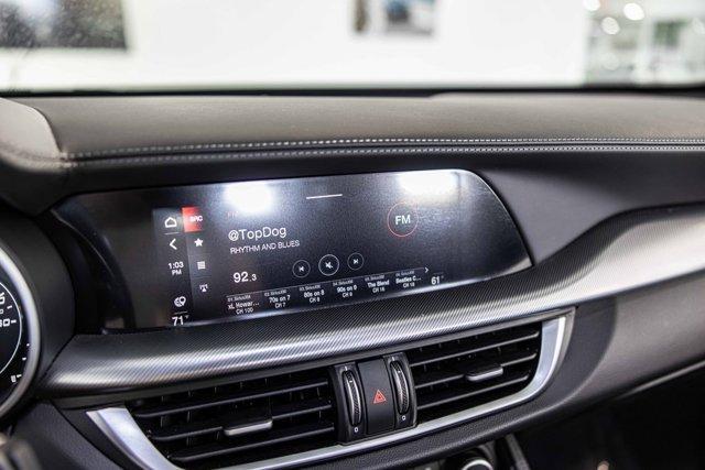 Photo of 2022 Vulcano Black Metallic Alfa Romeo Stelvio
