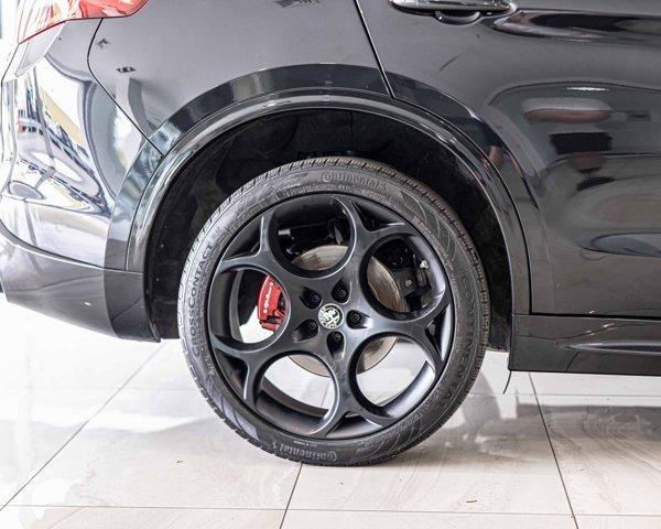 Photo of 2022 Vulcano Black Metallic Alfa Romeo Stelvio