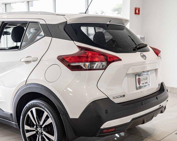 Photo of 2020 Aspen White Nissan Kicks