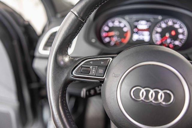 Photo of 2018 Daytona Gray Pearl Effect Audi Q3