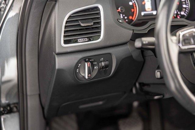 Photo of 2018 Daytona Gray Pearl Effect Audi Q3