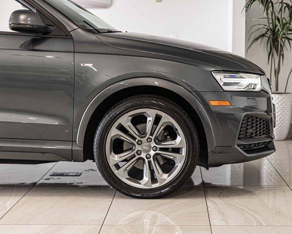 Photo of 2018 Daytona Gray Pearl Effect Audi Q3