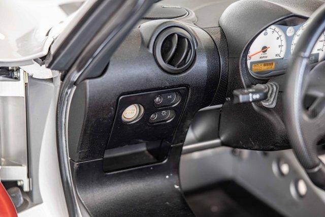 Photo of 2005 Arctic Silver Metallic Lotus Elise